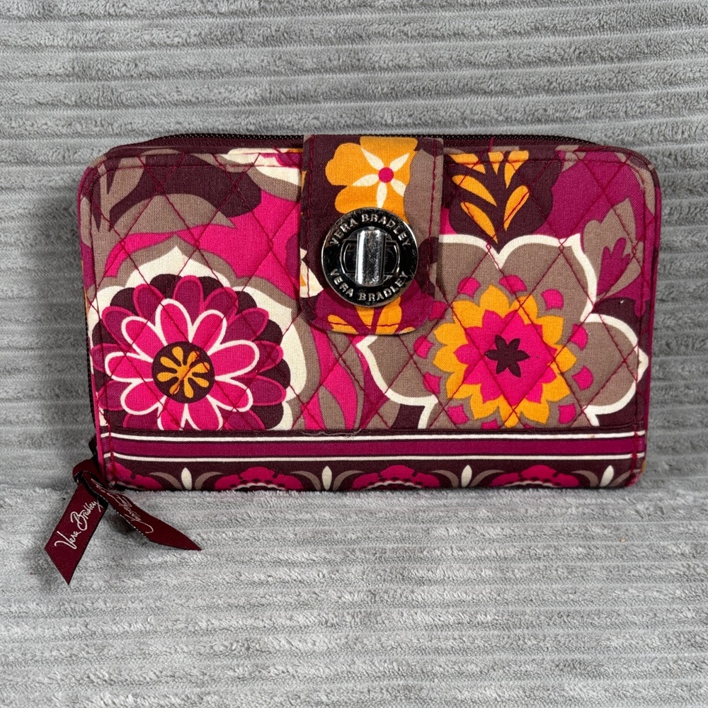 Vera Bradley Carnaby Floral Large Zip Around Turnlock Wallet